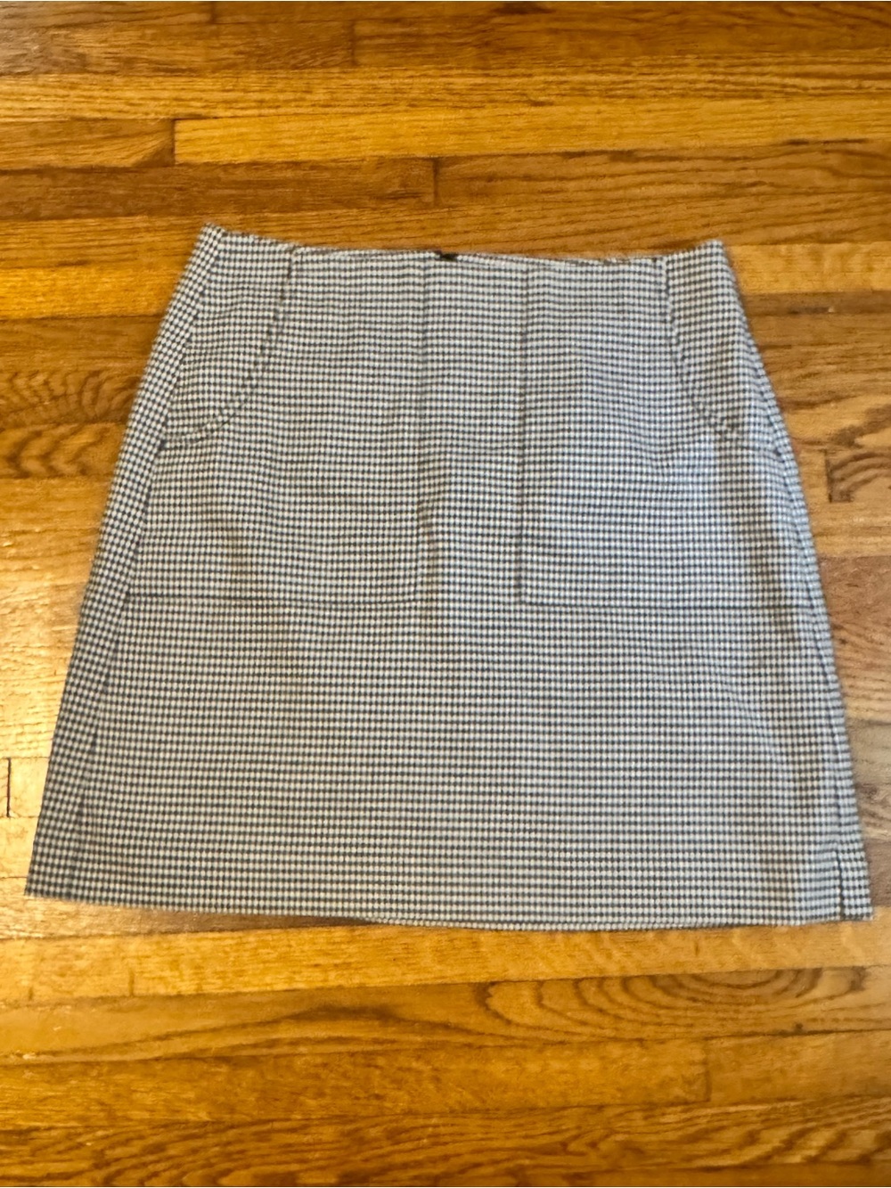 Classic Navy and White Houndstooth Mini Skirt sz 4